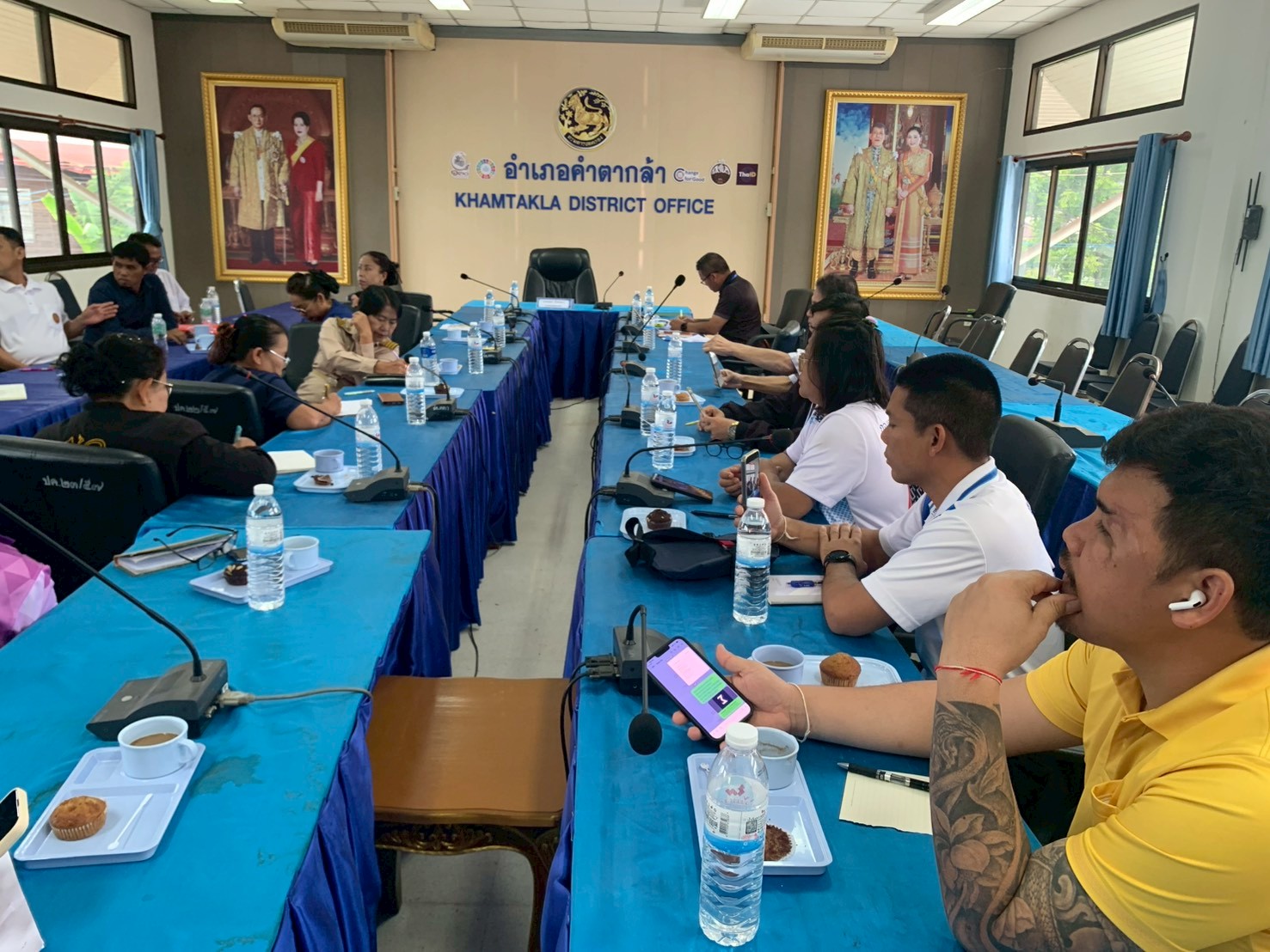 พช.คำตากล้า จ.สกลนคร : ขับเคลื่อน "ผู้นำการเปลี่ยนแปลง" จัดเวทีถอดบทเรียนความสำเร็จ มุ่งเป้าพัฒนาตำบลสู่ตำบลเข้มแข็งอย่างยั่งยืน